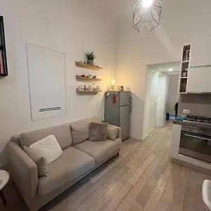 https://isola-la-casa-di-caterina.it-lombardy.com